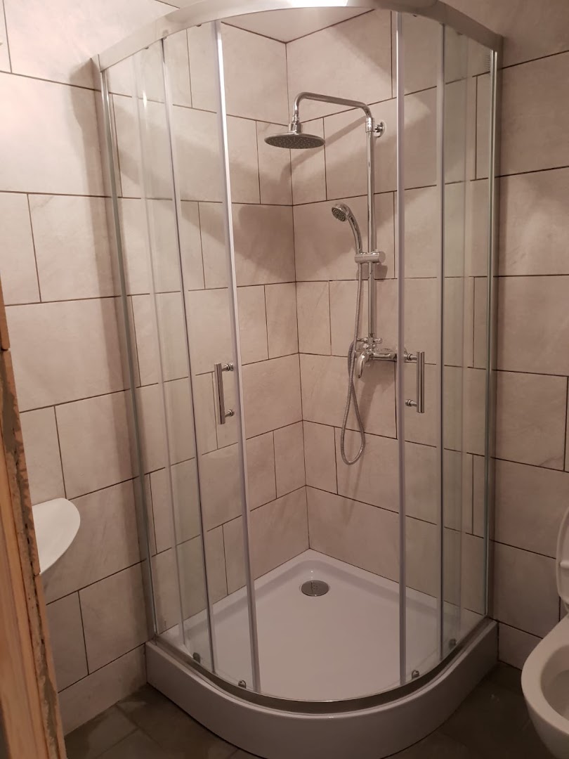 Tiler Brent - C Grant Tiling — Photos 10